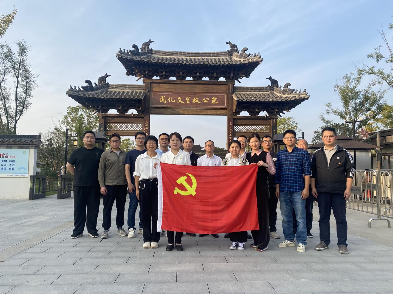 图片2 图片2